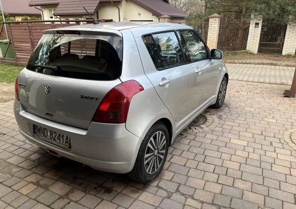 Suzuki Swift cena 12900 przebieg: 241230, rok produkcji 2007 z Chorzele małe 154